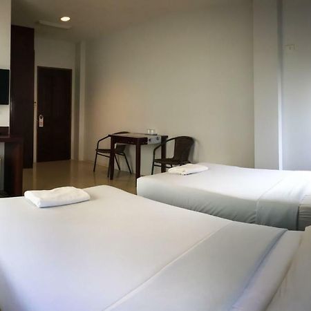 Sunshine Hostel Hua Hin Exterior photo