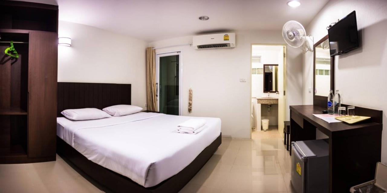 Sunshine Hostel Hua Hin Exterior photo