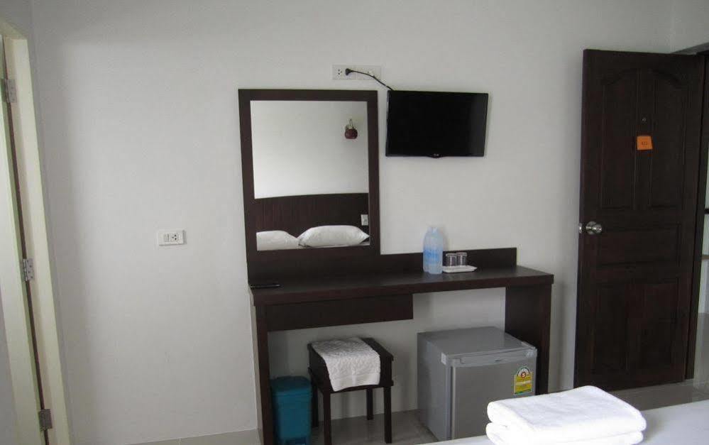 Sunshine Hostel Hua Hin Exterior photo